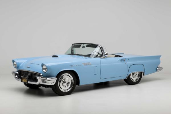 1957 Ford T-Bird